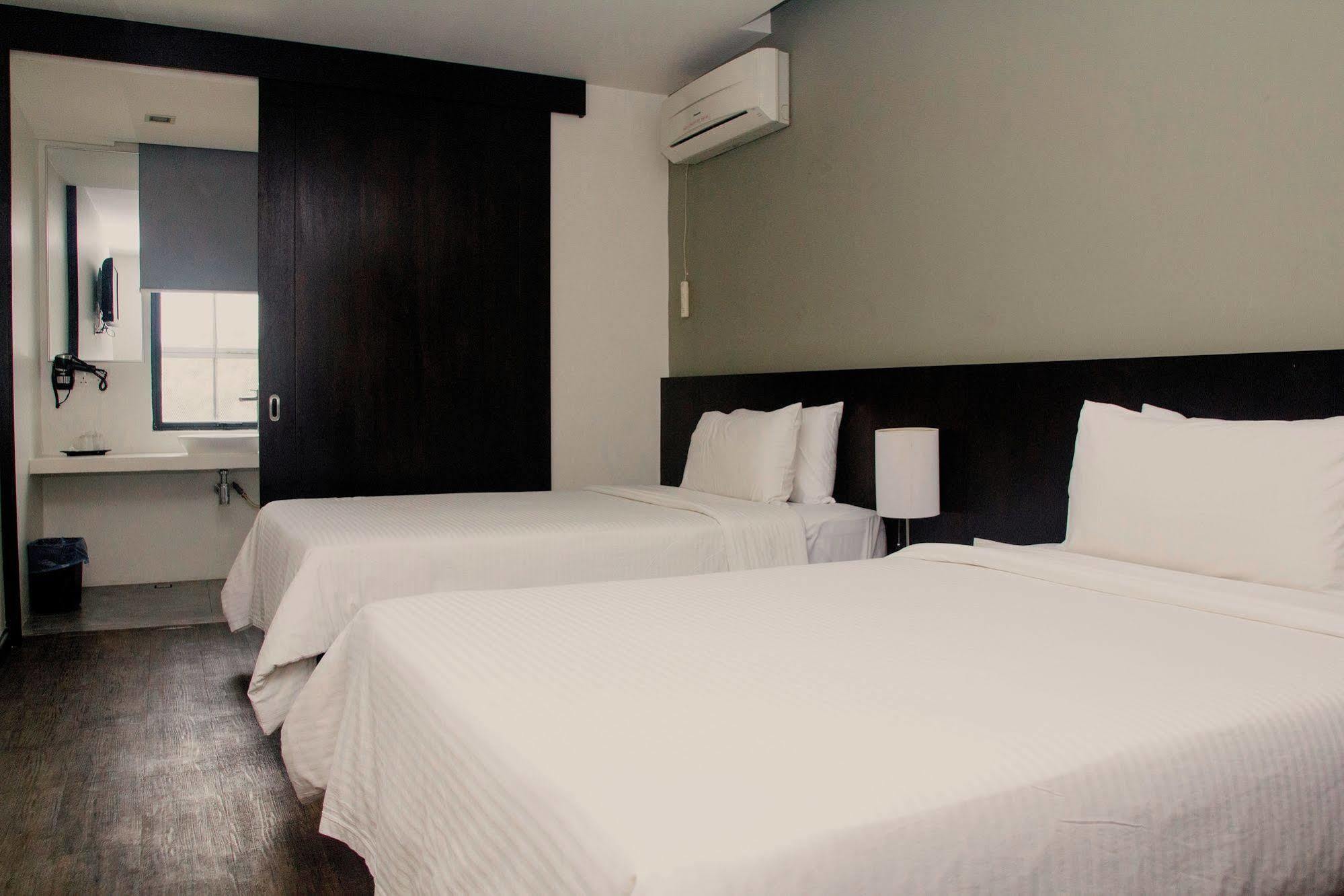 วิโวโฮเต็ล Hotel กวนตัน ภายนอก รูปภาพ