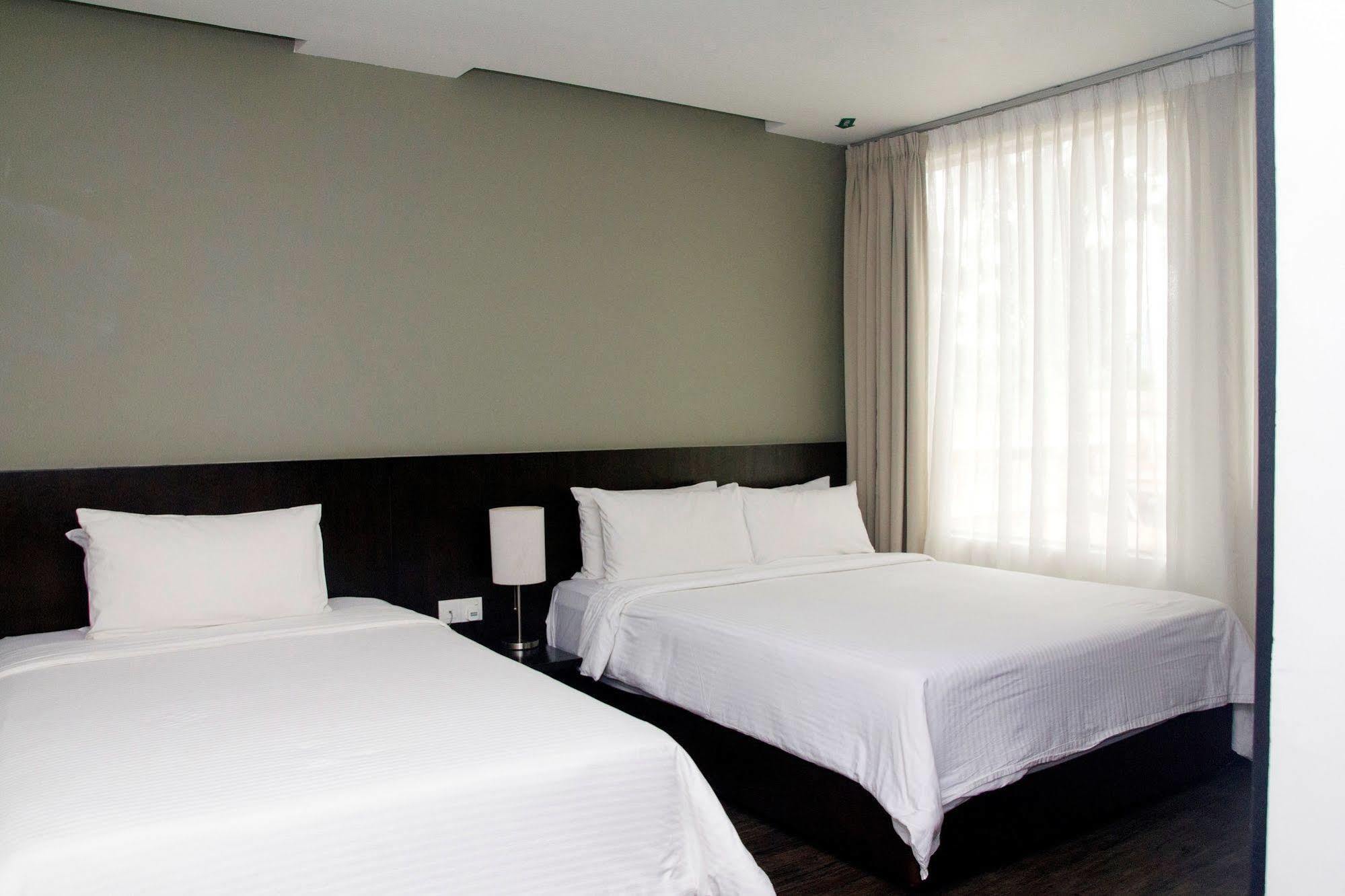 วิโวโฮเต็ล Hotel กวนตัน ภายนอก รูปภาพ